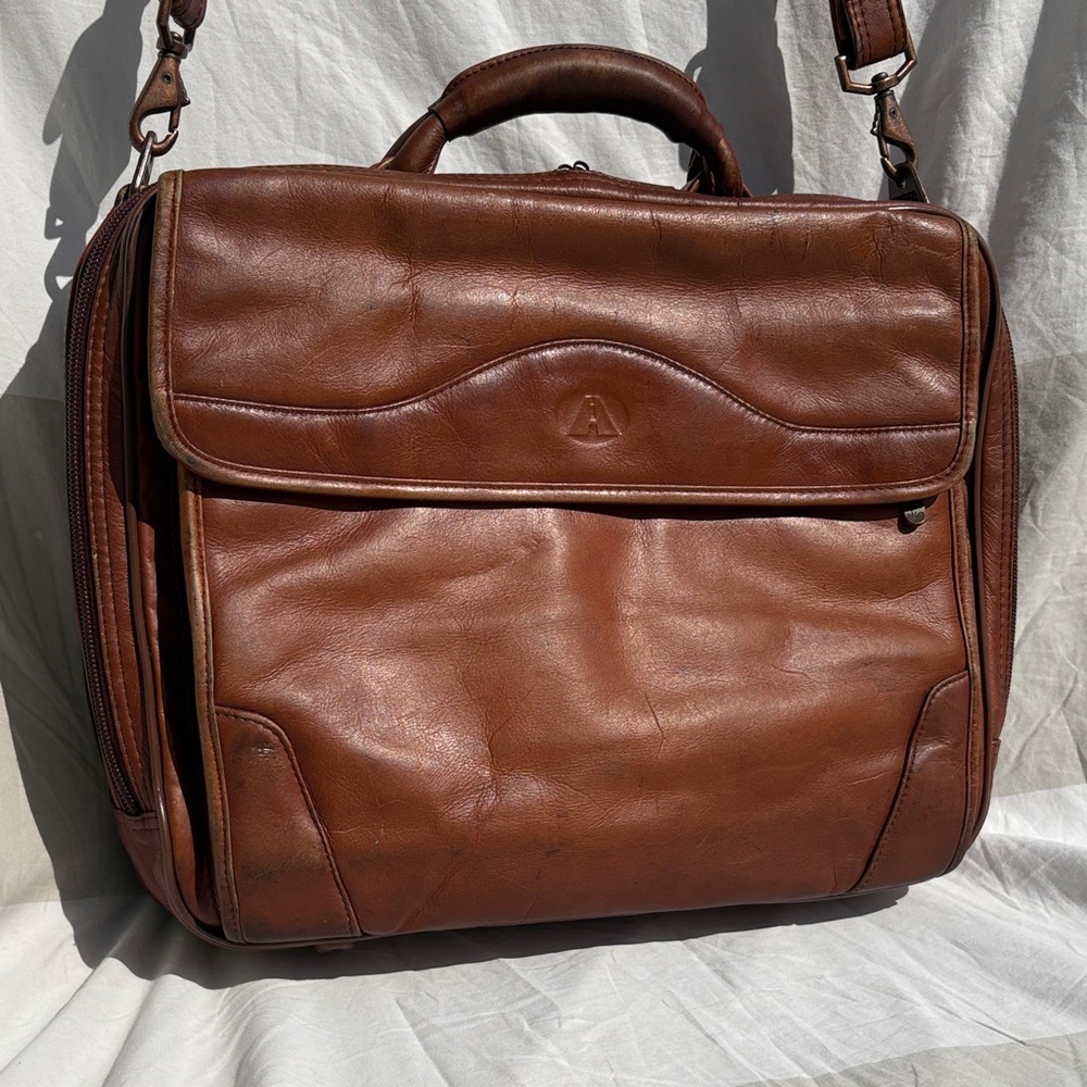 Vintage Avenues America Brown Leather Briefcase/Bag